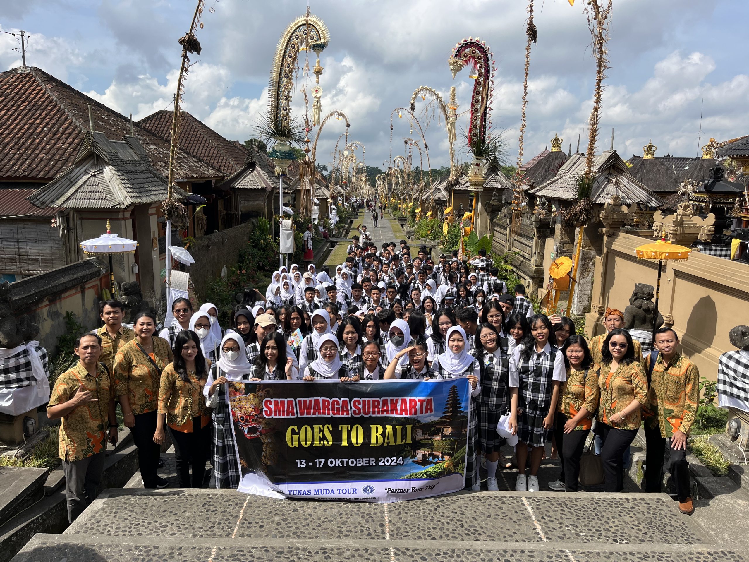 STUDI WISATA SMA WARGA SURAKARTA